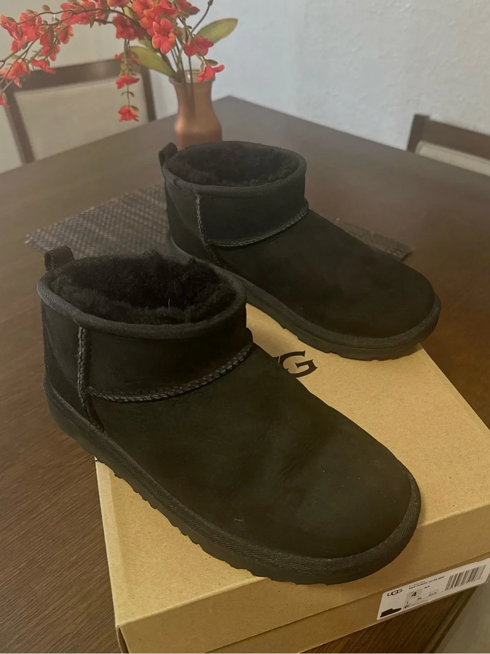 UGG their super